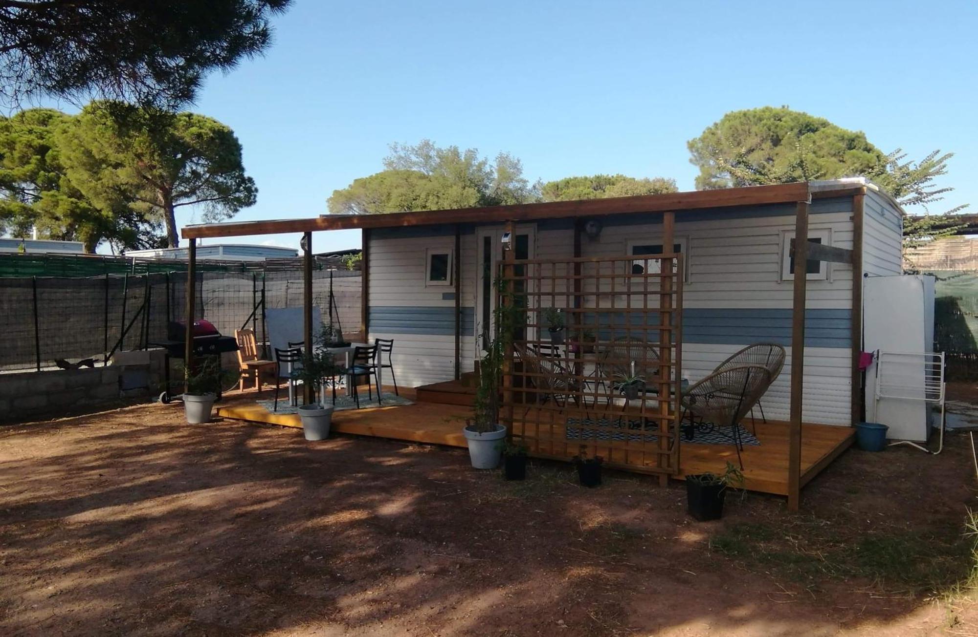 Mobilhome A Frejus A 15 Minute De La Mer Sur Terrain Independant Rom bilde
