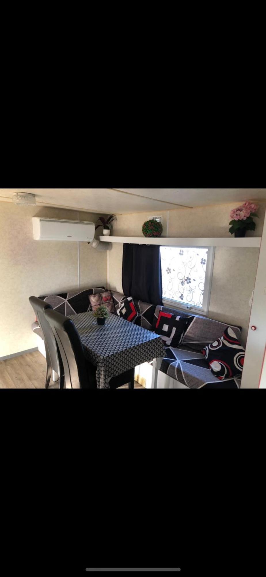 Mobilhome A Frejus A 15 Minute De La Mer Sur Terrain Independant Eksteriør bilde